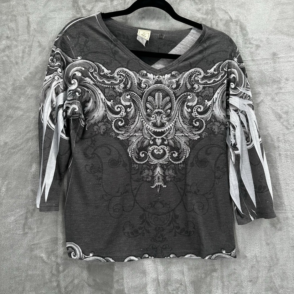 Jess Jane‎ Top Shirt Womens Small Gray Embellished Art Light Weight Knit
